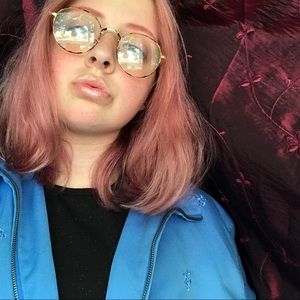 Meet your Posher, Sophia